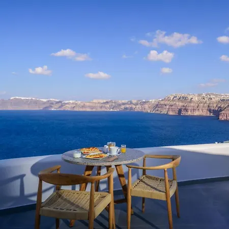 Neptune Luxury Hotel