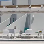 海王星豪华套房酒店