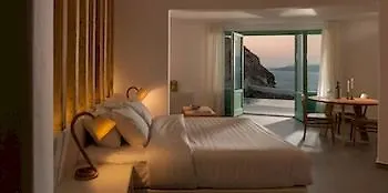 Neptune Luxury Hotel 5*