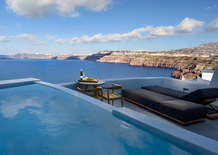 Neptune Luxury Hotel 5*