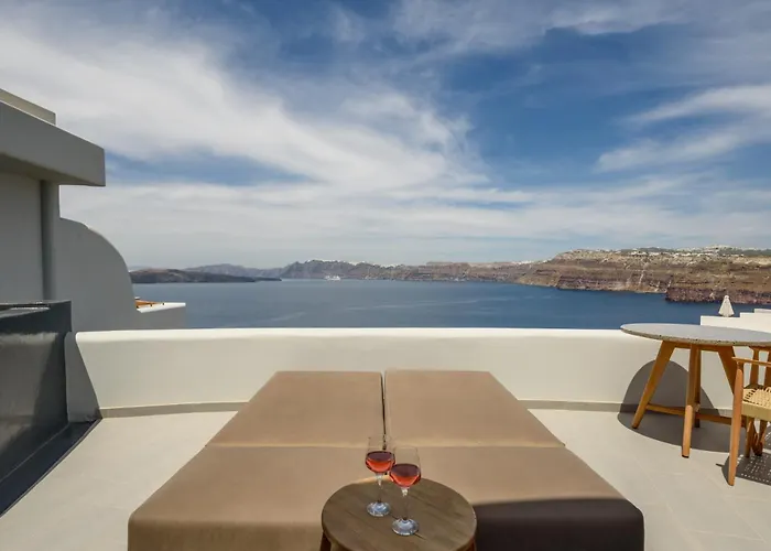 Neptune Luxury Akrotiri (Santorini)