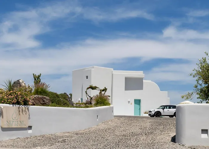 Neptune Luxury Hotel