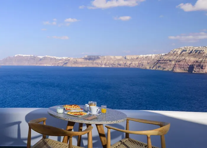 Hotel Neptune Luxury Akrotiri (Santorini)