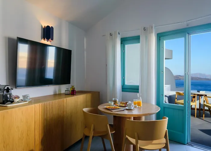 Neptune Luxury Akrotiri (Santorini)