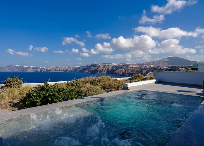 Neptune Luxury 5* Akrotiri (Santorini)