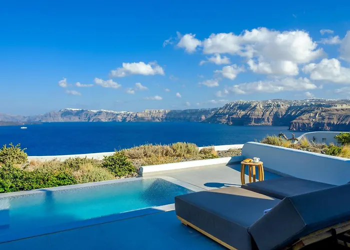 Neptune Luxury Hotel 5*