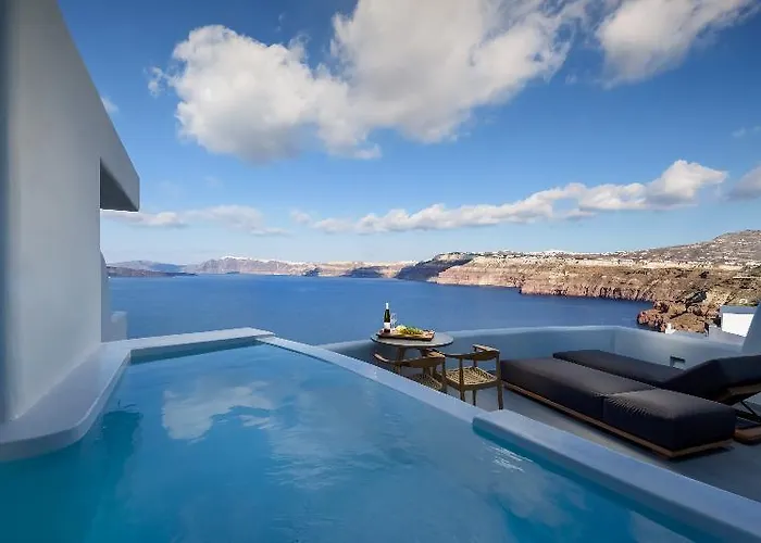 Neptune Luxury 5* Akrotiri (Santorini)