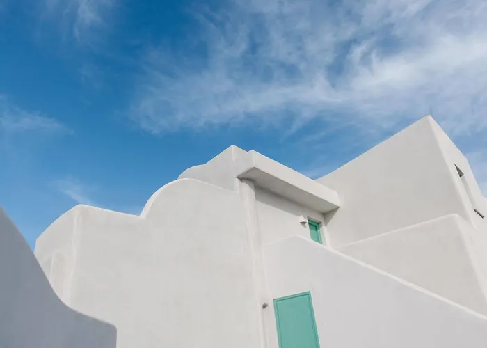 Neptune Luxury 5* Akrotiri (Santorini)