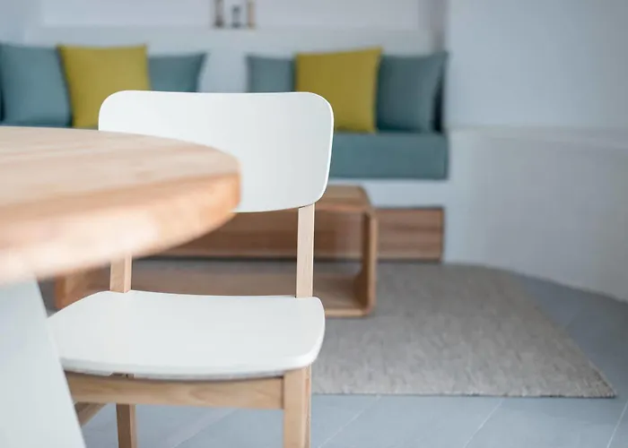 Neptune Luxury Hotel Akrotiri (Santorini)